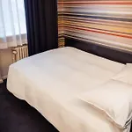 كوين آن