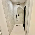 Charm And Comfort Apartment