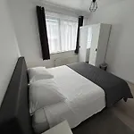 Stylish, Modern & Spacious In Apartment Brussels