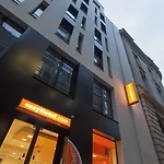 Easyhotel City Centre 3*