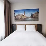 Hotel Easyhotel City Centre 3*