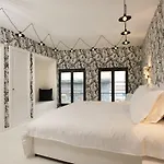 La Maison Haute 3* Brussels