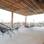 9hotel Chelton