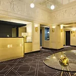 沃里克百赛酒店 酒店