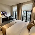 Отель Opo 4*