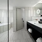Cardo Brussels, Autograph Collection