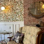 Apartment La Petite Foret Art Deco In *