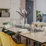 Kweni House Villa