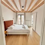 Duplex Design & Elegant Au Coeur De *