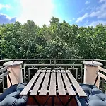 Appartement Chic Heart Of The With Balcony