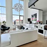 Oda ve Kahvaltı Suite Penthouse Brussels Skyline Penthouse Suite 220 M2 Of Refined Elegance Suite