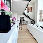 Room Suite Penthouse Brussels Skyline Penthouse Suite 220 M2 Suite Room Of Refined Elegance Couette-café 3*