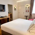 Hotel Le Dixseptieme 4*
