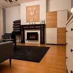 The Cozy Louise Nest