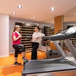 Novotel Off Grand Place Hotell 4*