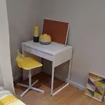 Yellow Lejlighed