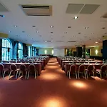 A&o Centrum 2*