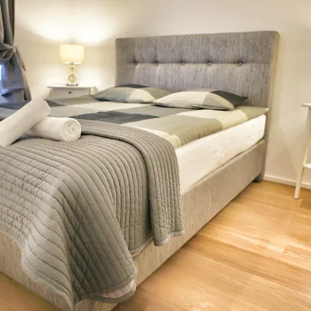 Laeken Apartman Brüsszel
