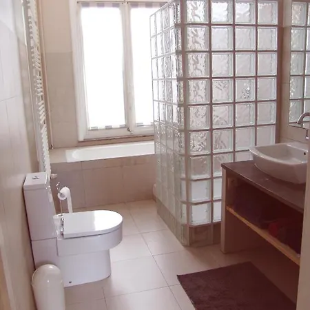 Louise Chatelain Guest house *