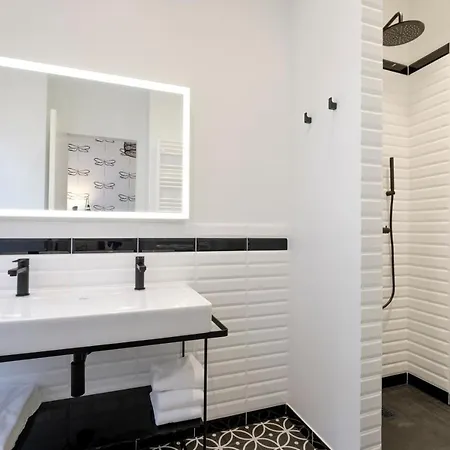 Fabulous In Chatelain Area Апартаменты Брюссель