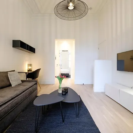 Fabulous In Chatelain Area Брюссель