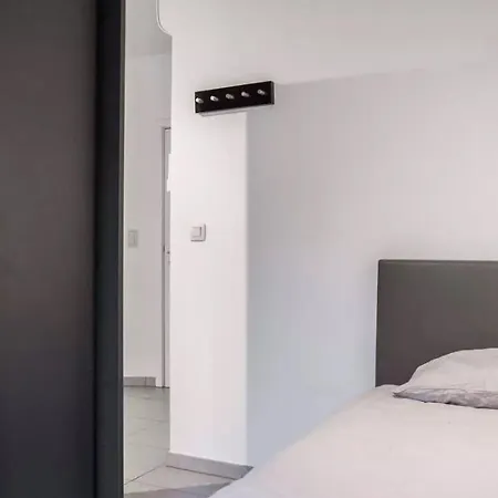 Apartment Quartier Des Quais Dansaert Brussels