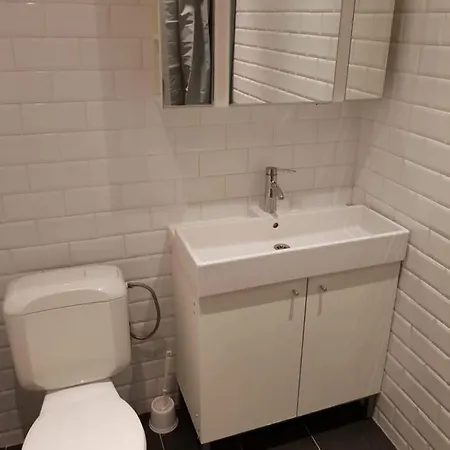 Central Yellow Apartment Apartment *