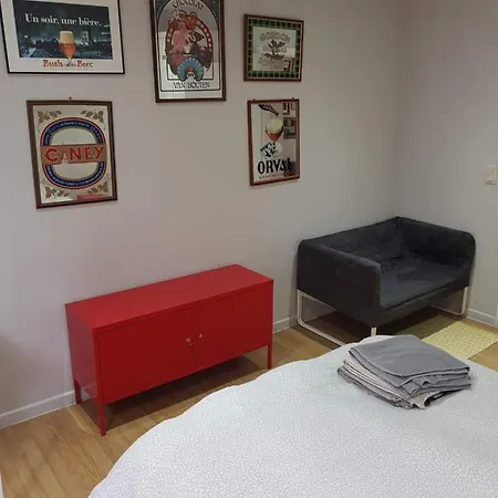 Central Yellow Apartment Apartment *