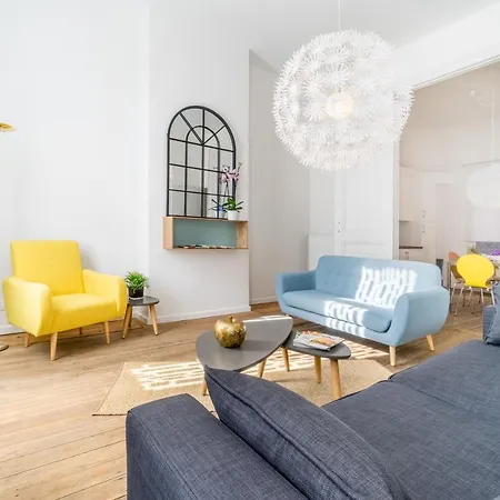 Grand Place 2 Bedroom Lägenhet *