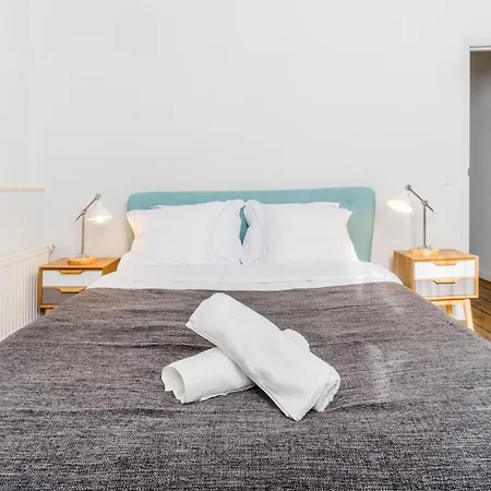 Grand Place 2 Bedroom بروكسل