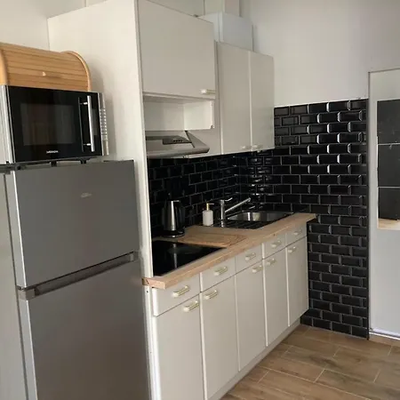 Magnifique Au 2eme Etage, A Proximite De La Gare Du Midi! * Βρυξέλλες