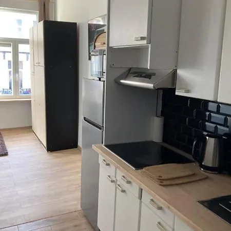 Lägenhet Magnifique Au 2eme Etage, A Proximite De La Gare Du Midi!