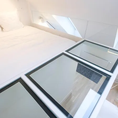 Fabulous In Chatelain Area Брюссель