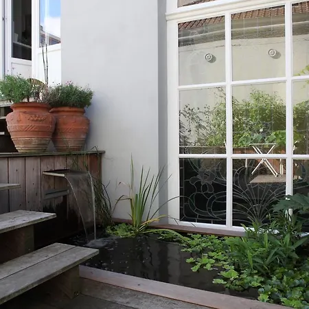 Fish Market Bed & Breakfast 4*