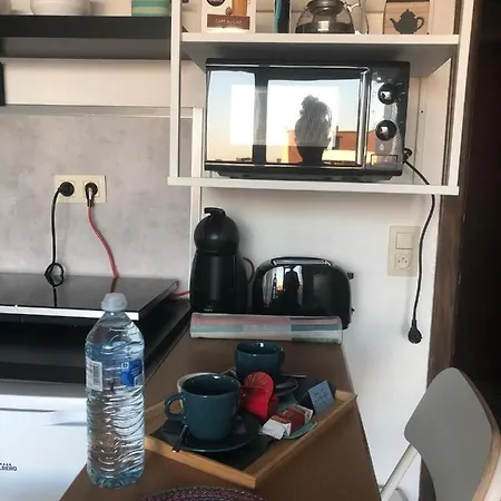 Studio équipé, Salle De Bain Privée, Proche Centre Ville Bruxelles