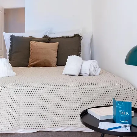 Sweett - Saint Bernard ブリュッセル