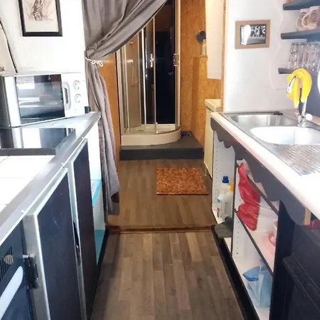 Edouard Boat 브뤼셀