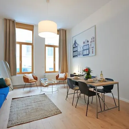 Apartment South *