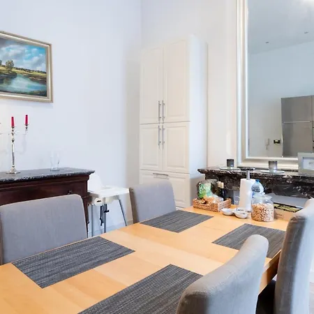 Comfortable City Center Apartamento Bruselas