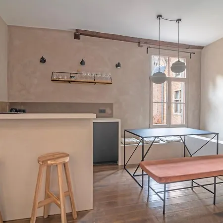 Charming House In Le Sablon *