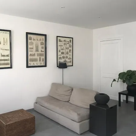 Appartement New In House