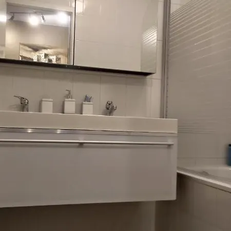 Midi-suede アパート ブリュッセル