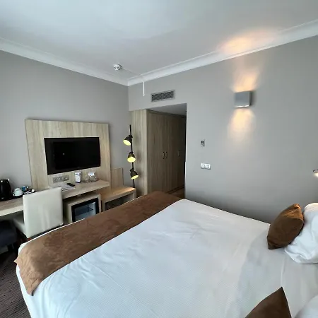 Western Royal Centre Hotel