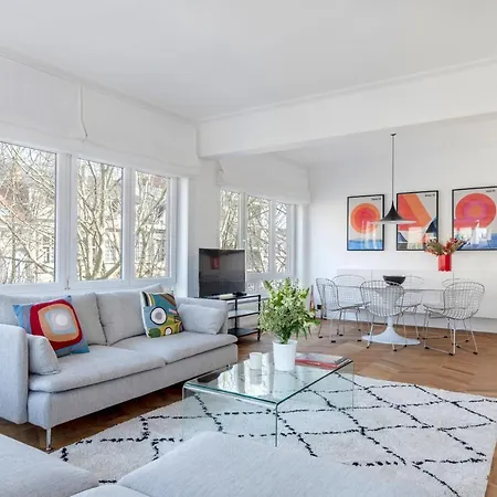 Apartment Moliere Design