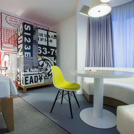 Radisson Red 4* Brussels