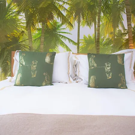 R213 Residences Botanique 아파트 브뤼셀