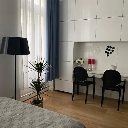 Moderne Centre De * Brussels