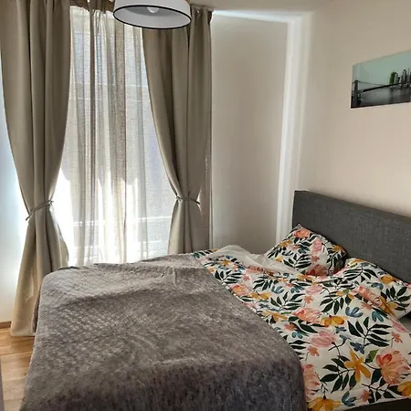 Cosy With Canal View *