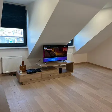 아파트 Charming Duplex On The Canal