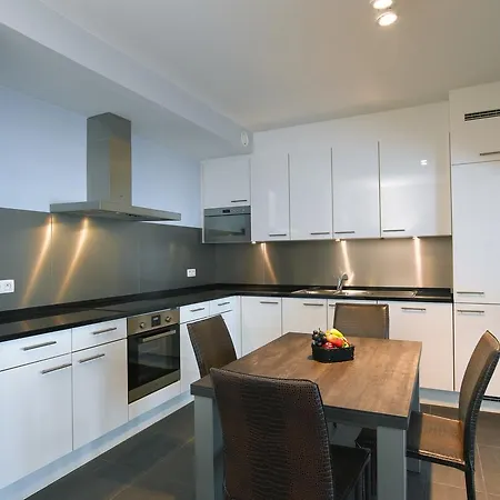 佛罗伦萨瑞贞德斯酒店 4*